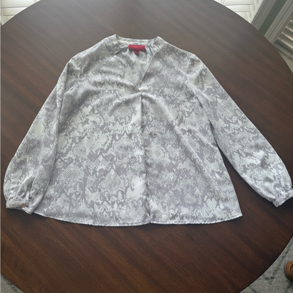 Jennifer Lopez Gray /Snake Skin Long Sleeve Blouse with Mandarin Collar